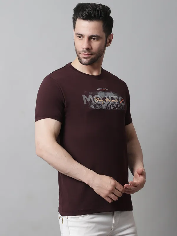 Men_Printed_Wine_Round_Neck_Cotton_T-Shirt