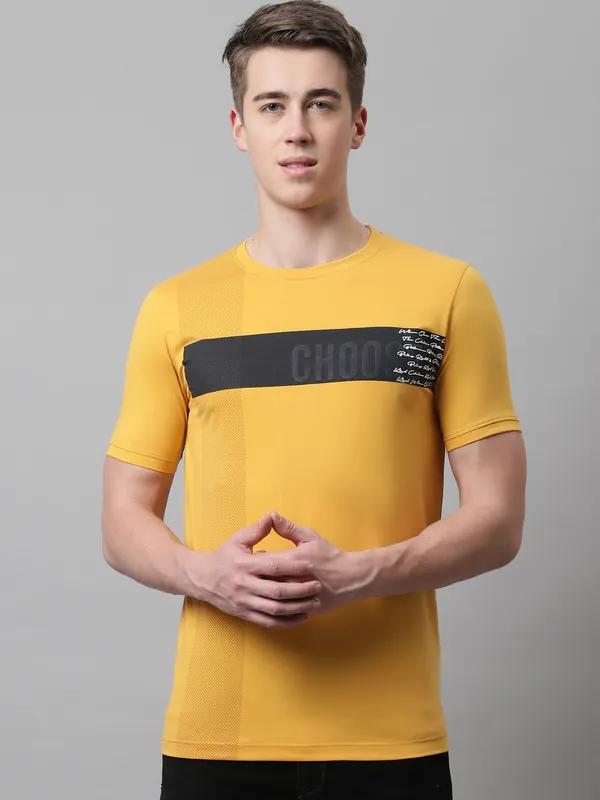 Men_Printed_Mustard_Round_Neck_Cotton_T-Shirt