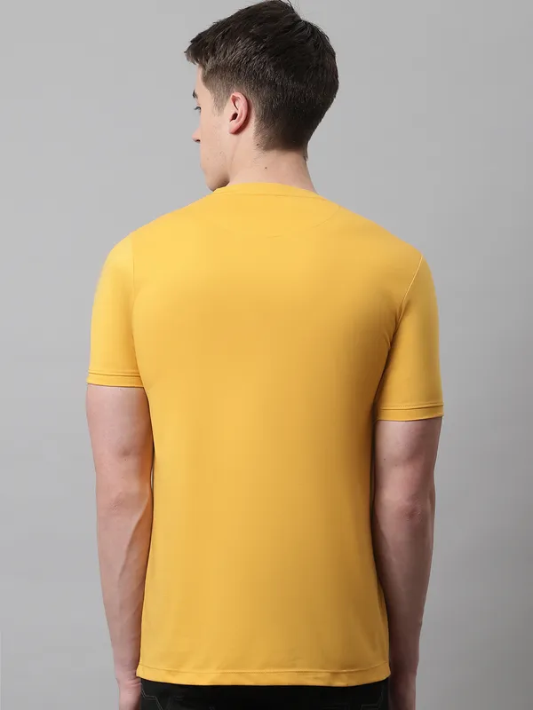 Men_Printed_Mustard_Round_Neck_Cotton_T-Shirt