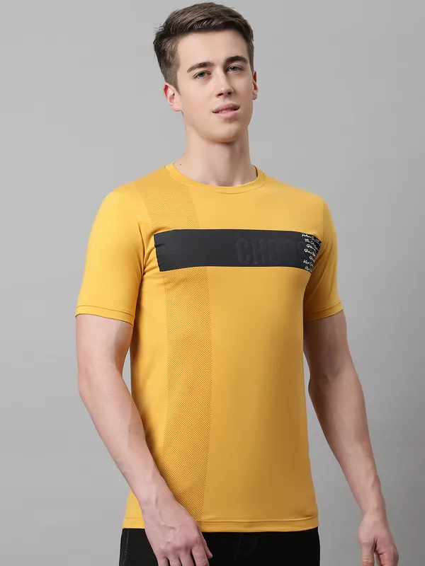 Men_Printed_Mustard_Round_Neck_Cotton_T-Shirt