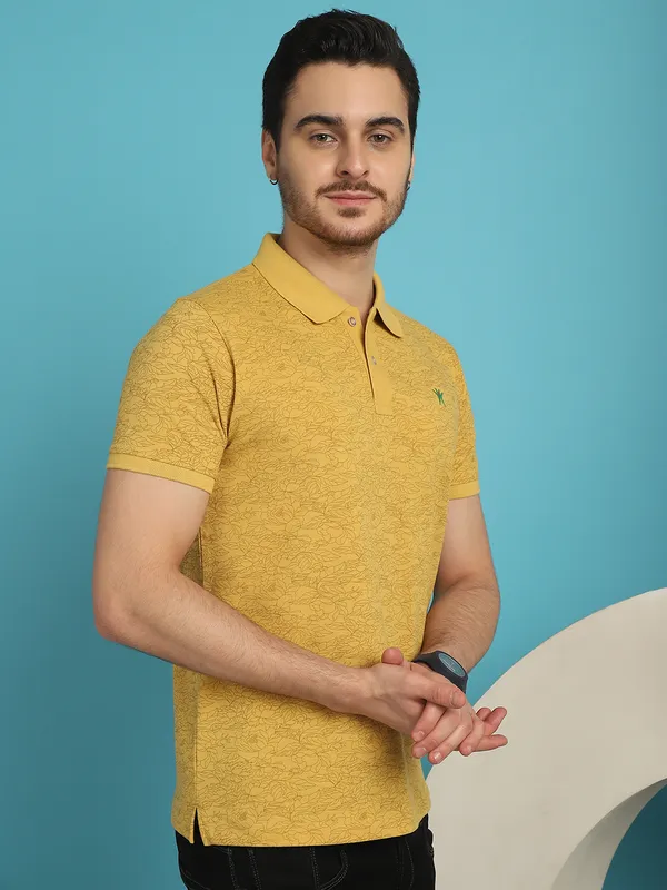 Venitian_Men__Pique_Matty_Cotton_Yellow_Colour_Polo_Neck_All_Over_Printed_T-Shirt