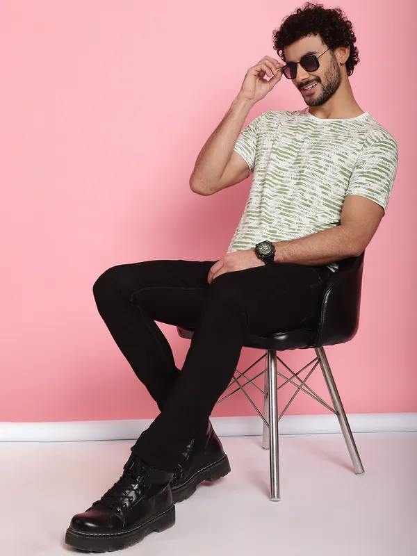 Venitian_Men_All_Over_printed_Olive_Colour_Round_Neck_Cottton_T-Shirt