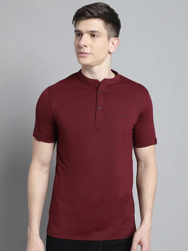 Men_Solid_Kurta_Style_Men_Wine_T-Shirt
