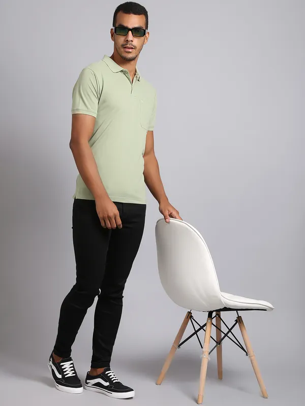 Men_Solid_Cotton_Polo_Neck_Mint_T-Shirt_With_Pocket