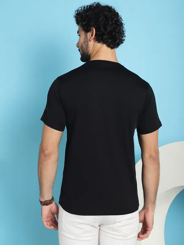 Venitian_Men_Printed_Round_Neck_Black_Cotton_Lycra_T-Shirt