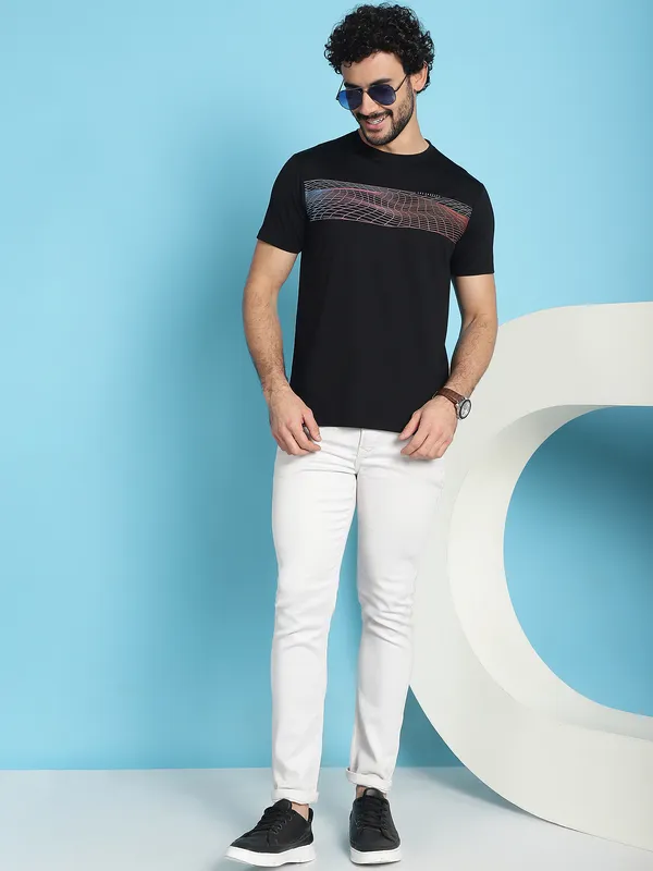 Venitian_Men_Printed_Round_Neck_Black_Cotton_Lycra_T-Shirt
