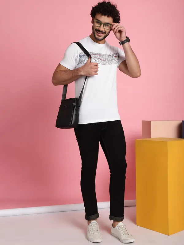 Venitian_Men_Printed_Round_Neck_White_Cotton_Lycra_T-Shirt
