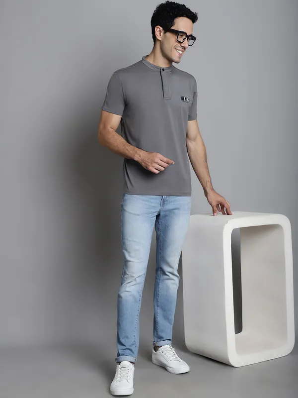 Men_Printed_Polo_Neck_Cotton_Lycra_T-Shirt_With_Pocket