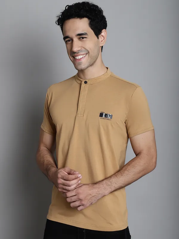 Men_Printed_Polo_Neck_Cotton_Lycra_T-Shirt_With_Pocket