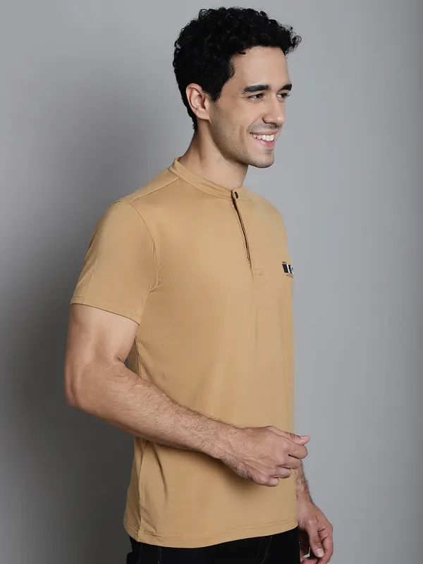 Men_Printed_Polo_Neck_Cotton_Lycra_T-Shirt_With_Pocket