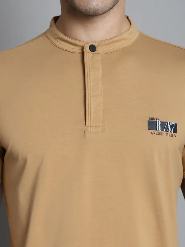 Men_Printed_Polo_Neck_Cotton_Lycra_T-Shirt_With_Pocket
