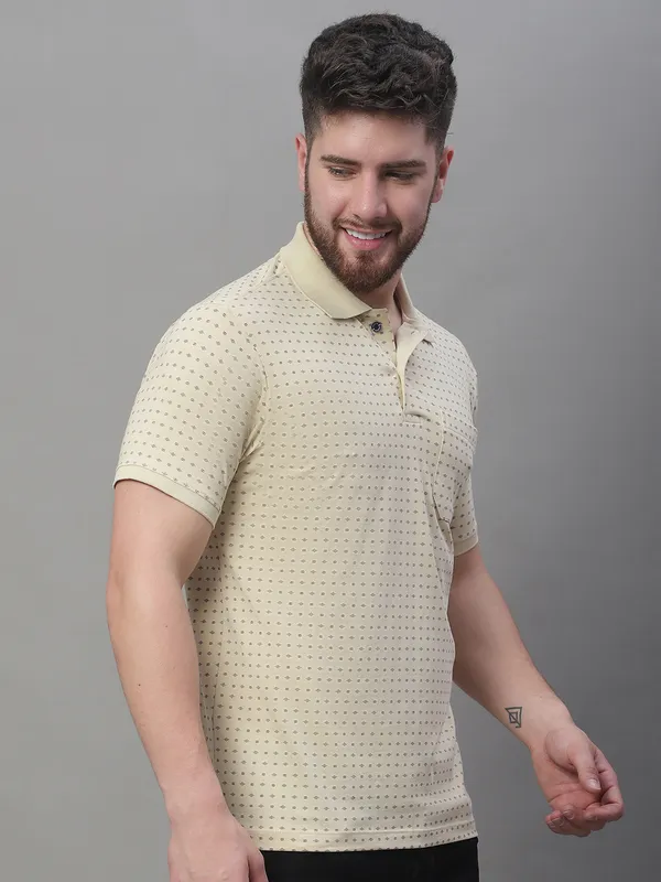 Men_Printed_Beige_Cotton_Lycra_Polo_Neck_T-Shirt_With_Pocket