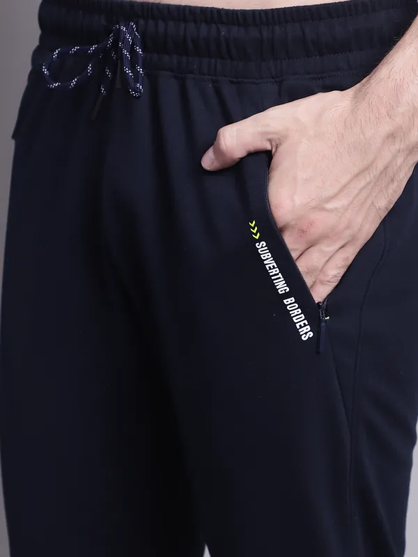 Men_Looper_Knit_Printed_TrackPant