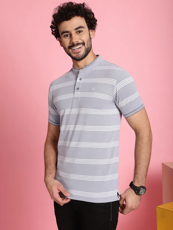 Venitian_Men_Henley_Neck_Striped_Cotton_Light_Grey_T-Shirt