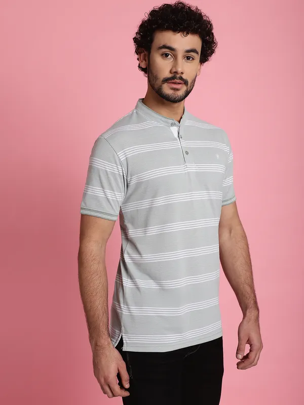 Venitian_Men_Henley_Neck_Striped_Cotton_Light_Green_T-Shirt