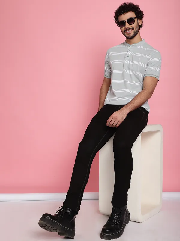 Venitian_Men_Henley_Neck_Striped_Cotton_Light_Green_T-Shirt