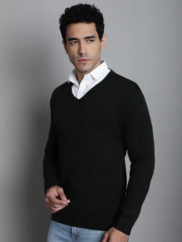 Men_Acrylic_Blend_V_Neck_Full_Sleeves_Sweater