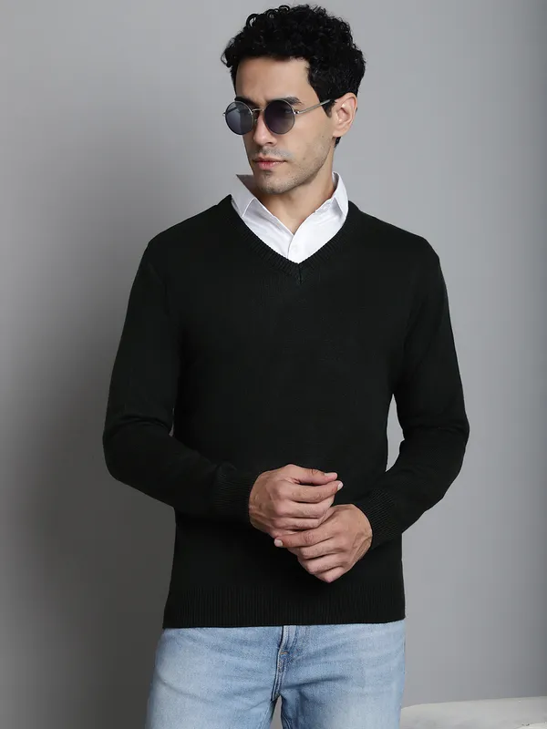 Men_Acrylic_Blend_V_Neck_Full_Sleeves_Sweater