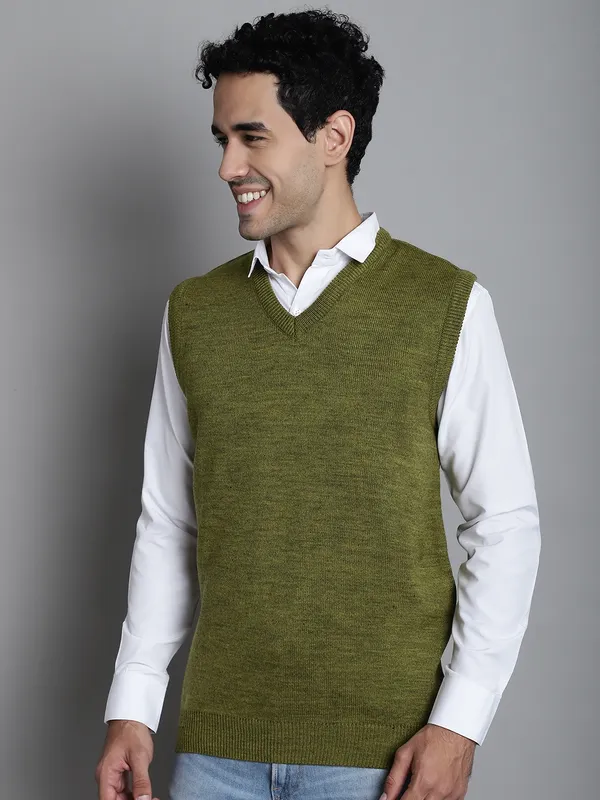 Men_Acrylic_Blend_V_Neck_Sleeveless_Sweater