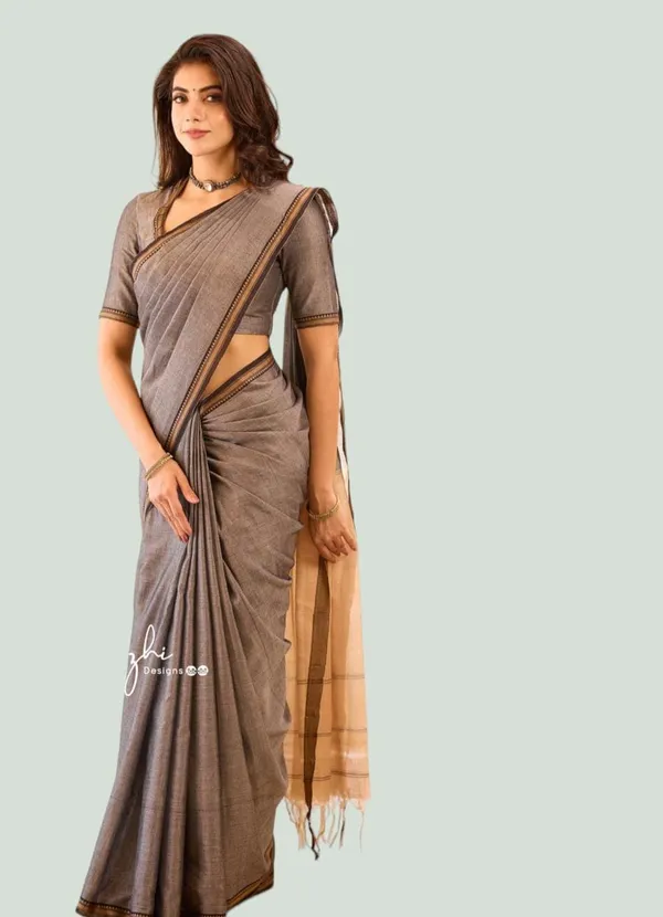 Elegant_Grey_Narayanapet_Cotton_Saree_with_Blouse_Piece_-_Timeless_Tradition"