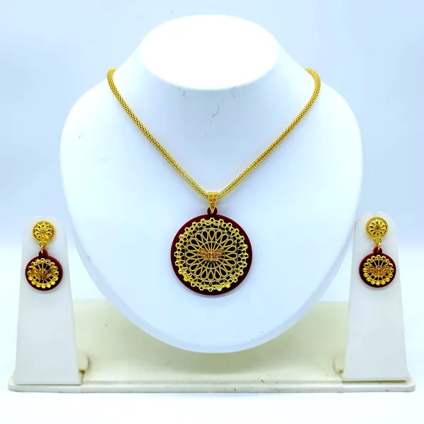 Gold-Plated_Alloy_chain_pendant_set_with_1_pair_of_earring_|_Premium_Jewelry_Accessories