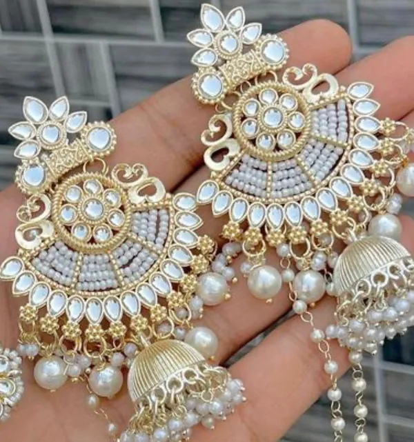 Kundan_Earrings_|_Exclusive_Jewellery_Accessories