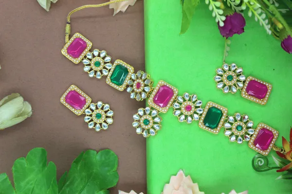 Pink_Green_Kundan_Stylish_Necklace_Set_Wedding_Traditional_Jewellery_Set_With_Earrings_|_Exclusive_Jewellery_Accessories