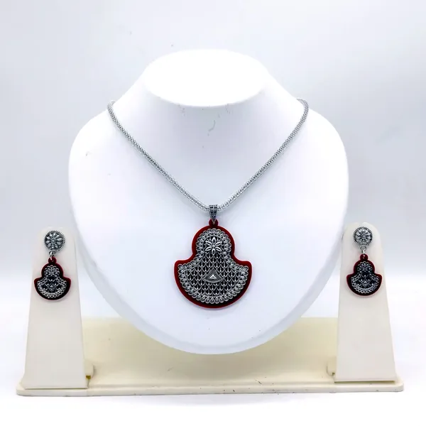 Silver-Plated_Alloy_chain_pendant_set_with_1_pair_of_earring_|_Premium_Jewelry_Accessories