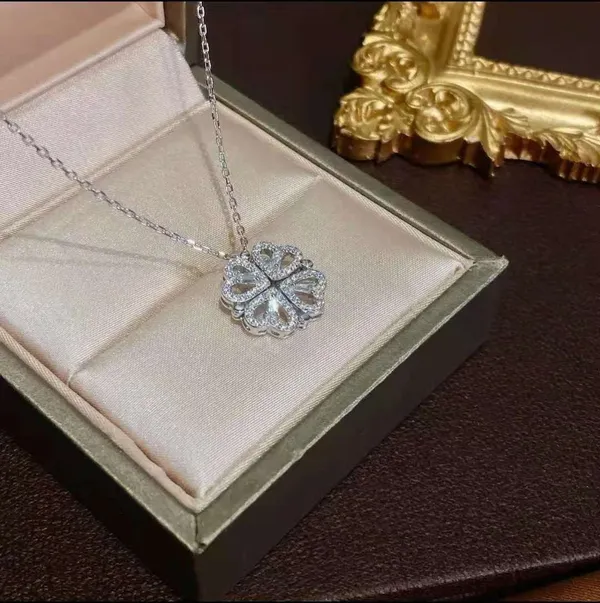 Four_Heart_Pendant_Silver_For_Women