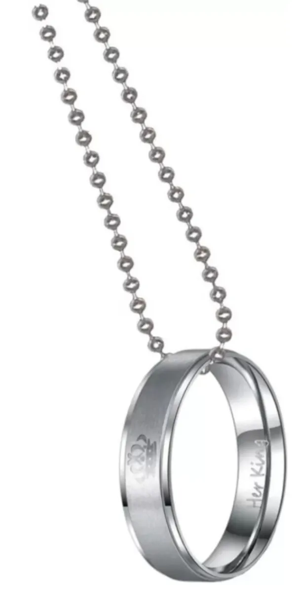 Nj's_Her_King_band_in_chain_,_Rhodium,_Titanium,_stainless_Steel_locket_set_
