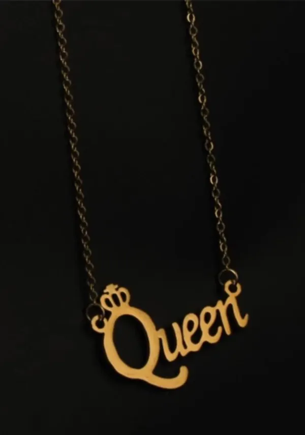 Nj's_Queen_gold_chain_pendant_gold_plated,_Brass_locket_gold_chain_pendant_gold_plated_brass_gold_chain_pendant_