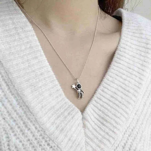 Stylish_Magnetic_Astronaut_Couple_Pendant_Stainless_Steel_Silver_Plated