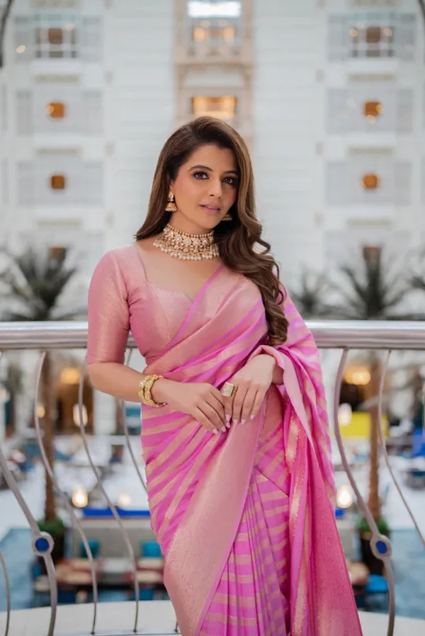 Ethnic_Pink_Soft_Silk_Saree_With_Moiety_Blouse_Piece_(VARDHA_PINK_2)