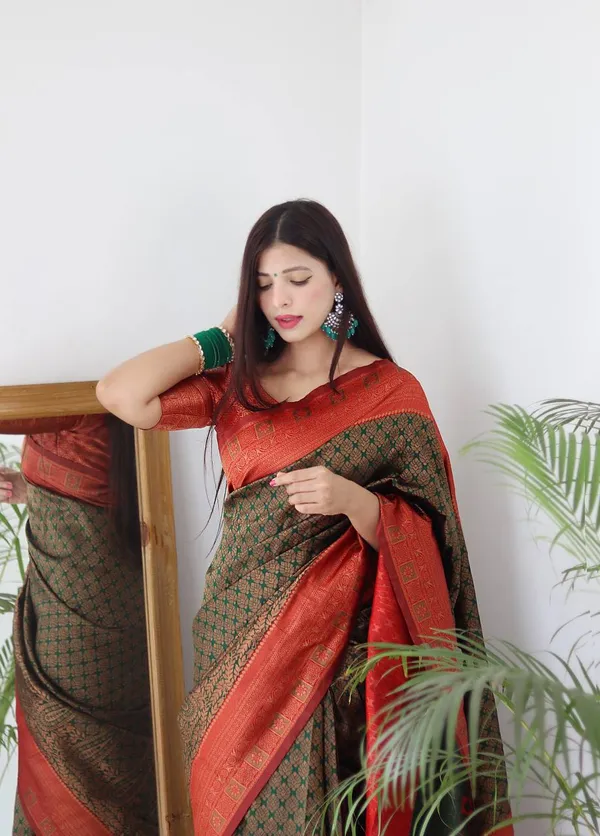 Saree_Is_Elegantly_Decorated_With_Gorgeous_Solid_Jacquard_Weave_That_Gives_A_Perfect_Look_To_Outfit_(ALMAARI-801-_DARK_GREEN)