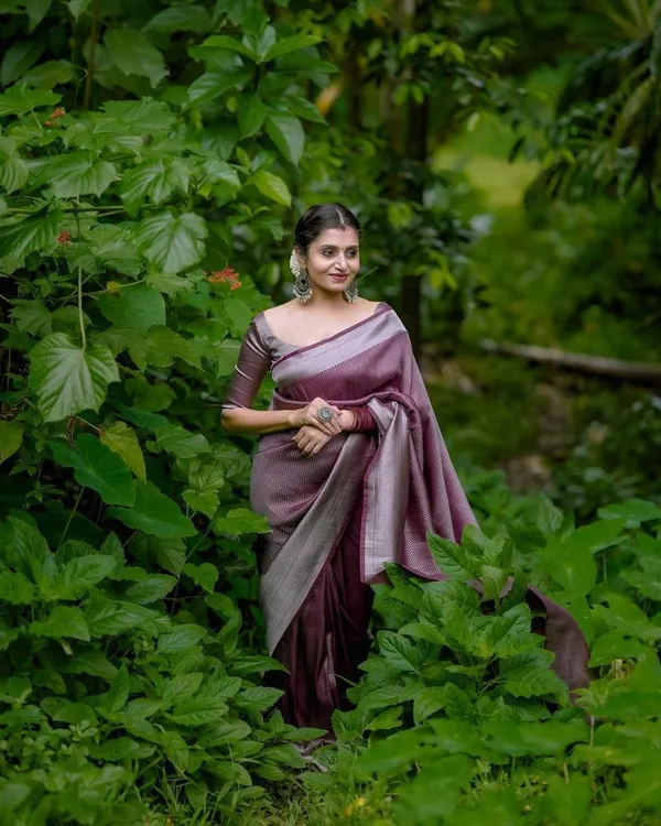 Admirable_Cofee_Soft_Silk_Saree_Stylish_Blouse_Piece_(MC-229_2FD_COFEE_SILVER)