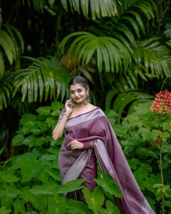 Admirable_Cofee_Soft_Silk_Saree_Stylish_Blouse_Piece_(MC-229_2FD_COFEE_SILVER)