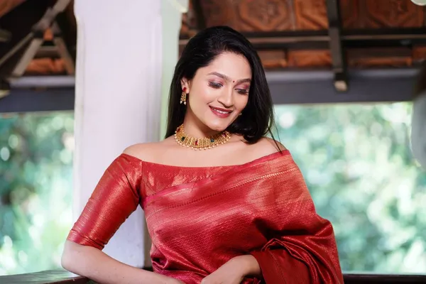 Admirable_Pink_Soft_Silk_Saree_Stylish_Blouse_Piece_(MC-229_2FD_PINK)