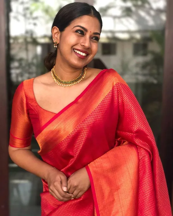 Admirable_Red_Soft_Silk_Saree_Stylish_Blouse_Piece_(MC-229_2FD_RED)