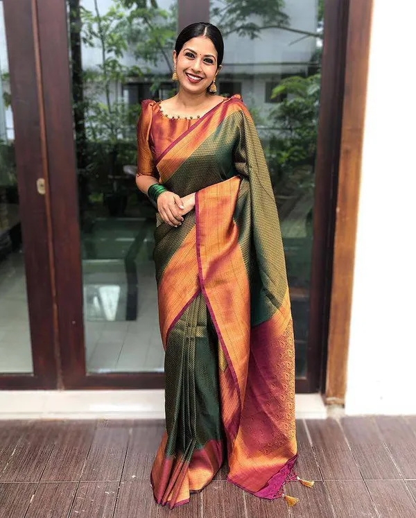 Green_Zari_Woven_Kanjivaram_Silk_Saree_(MC-229_(3FD)_GREEN-MAROON)