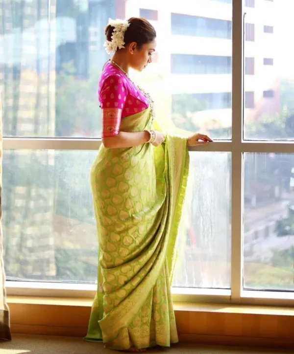 Staring_Yellow_Soft_Banarasi_Silk_Saree_With_Charming_Blouse_Piece_(MC-552_(2FD)_PEROT)