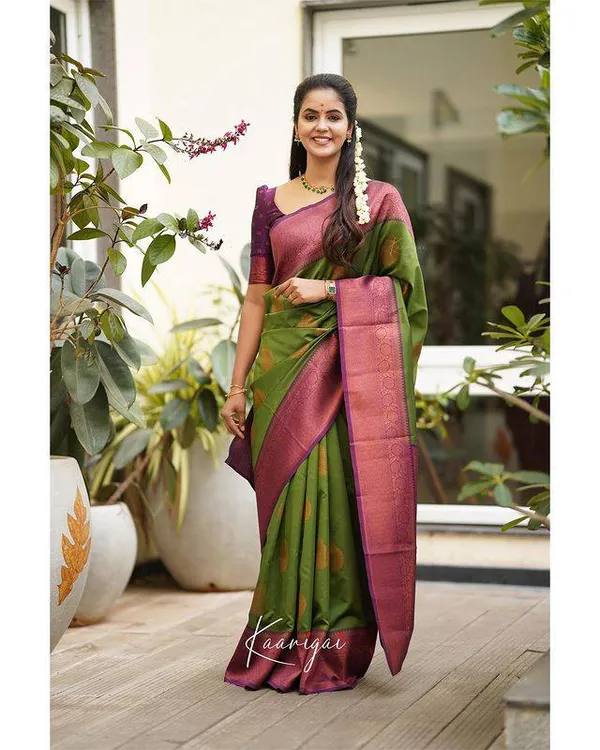 Green_Color_Zari_Woven_Kanjivaram_Silk_Saree_With_Blouse_(MC-555_(3FD)_GREEN)