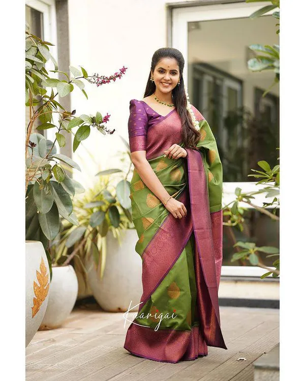 Green_Color_Zari_Woven_Kanjivaram_Silk_Saree_With_Blouse_(MC-555_(3FD)_GREEN)