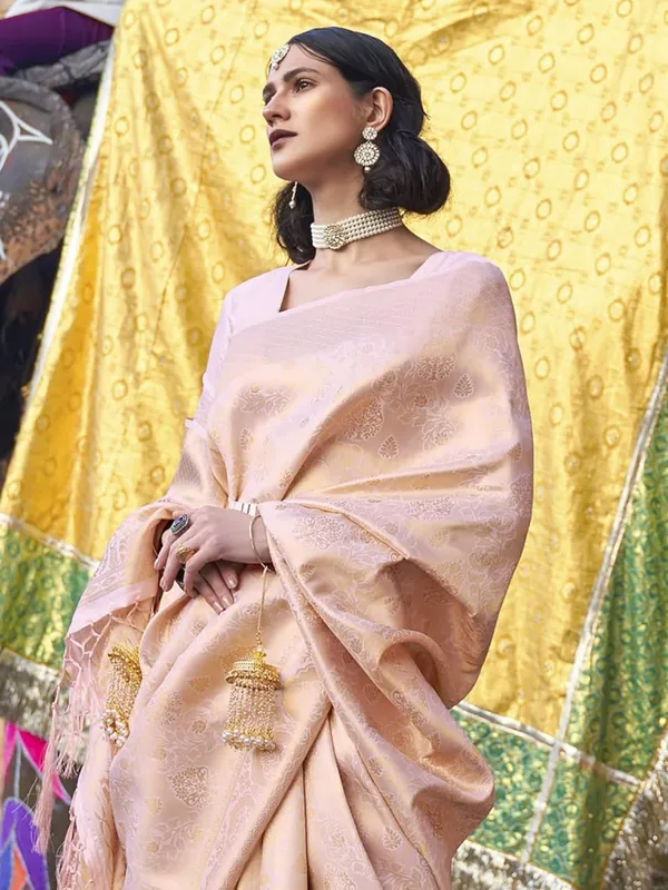 Diaphanous_Baby_Pink_Kanjivaram_Silk_Saree_With_Moiety_Blouse_Piece_(MC-605_BABY_PINK)