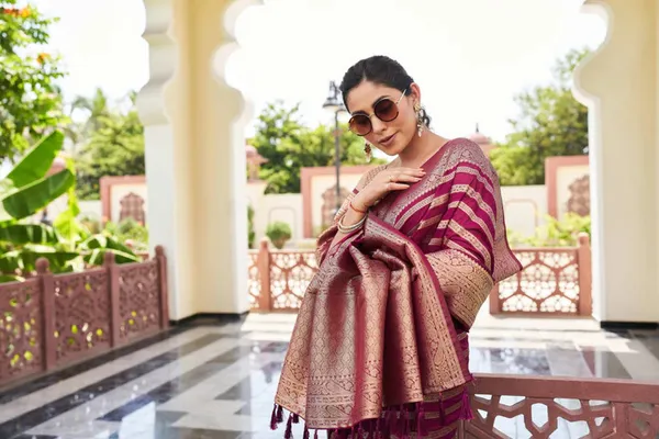Ethnic_Wine_Soft_Silk_Saree_With_Moiety_Blouse_Piece_(VARDHA_WINE)