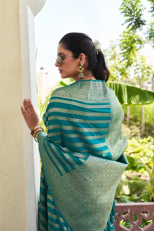 Ethnic_Rama_Soft_Silk_Saree_With_Moiety_Blouse_Piece_(VARDHA_RAMA)