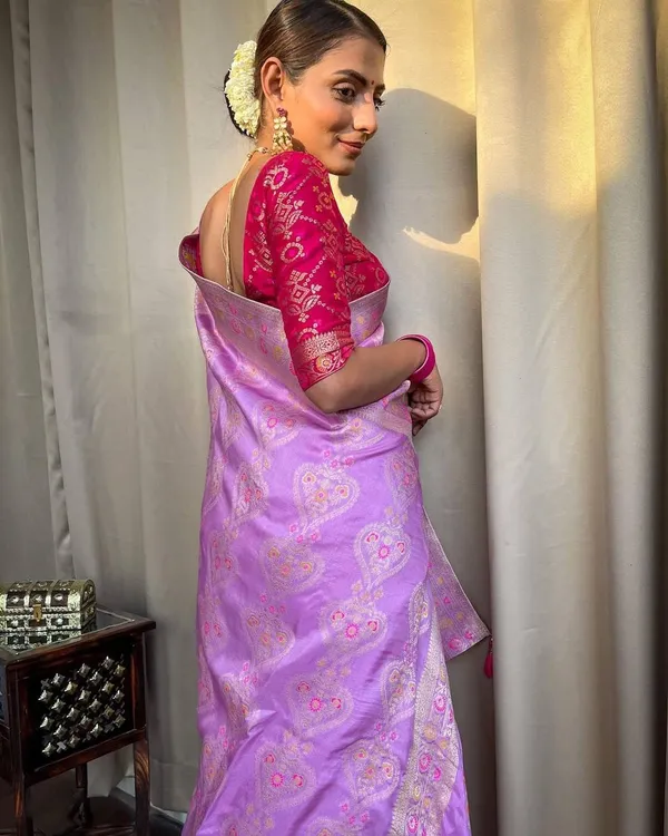 Ethnic_Lovender_Soft_Silk_Saree_With_Moiety_Blouse_Piece_(MINA_LOVENDER)