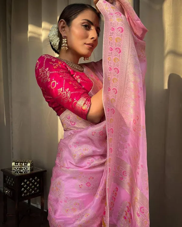 Ethnic_Pink_Soft_Silk_Saree_With_Moiety_Blouse_Piece_(MINA_PINK)