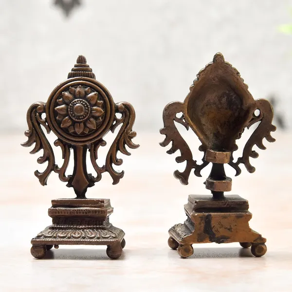 _2.6_inches,_Copper_Handmade_Shanku_Chakra_Duo_with_Incense_Sticks_Holder_,_130_Grams_,_Patina_Antique_Finish_,_Pack_of_1_Piece