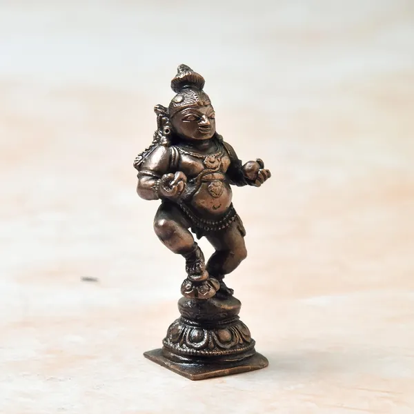 _2.5_inches,_Copper_Handmade_Butter_Navaneetha_Krishna_Idol_,_60_Grams_,_Patina_Antique_Finish,_Pack_of_1_Piece