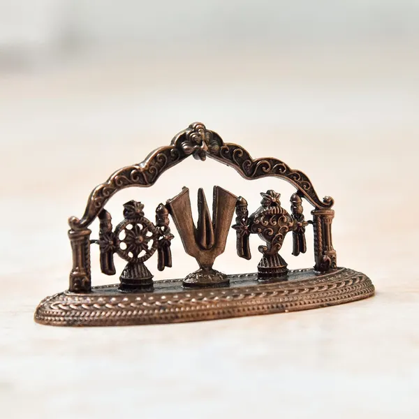 Decor_Copper_Idols_India,_1.5_inches,_Copper_Handmade_Shanku_Chakra_Namah_Showpiece,_60_Grams,_Patina_Antique_Finish,_Pack_of_1_Piece
